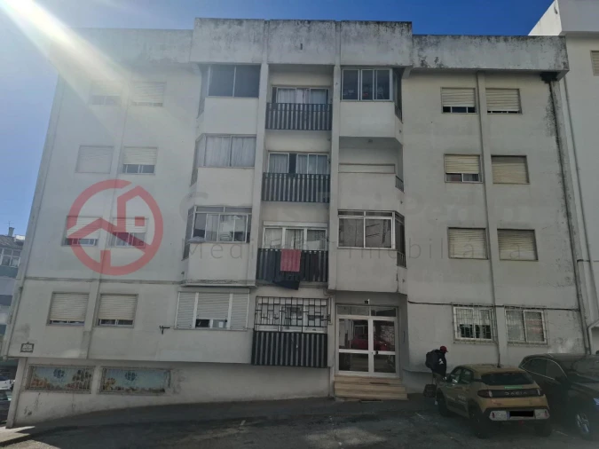 Apartamento T2 para Venda em Queluz e Belas Foto 23