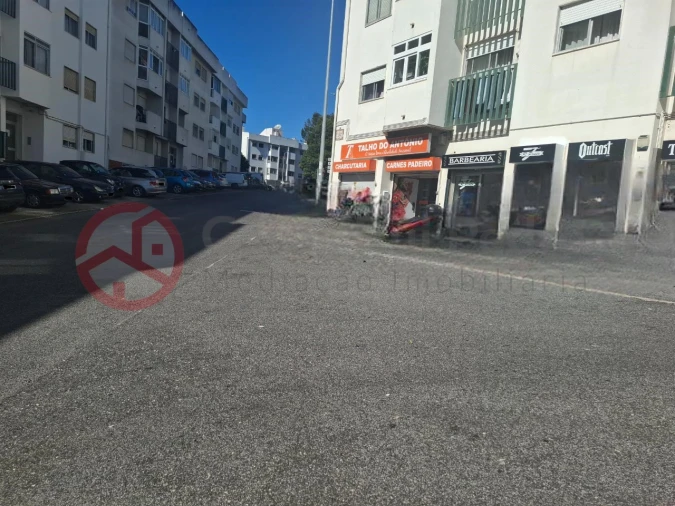 Apartamento T2 para Venda em Queluz e Belas Foto 24