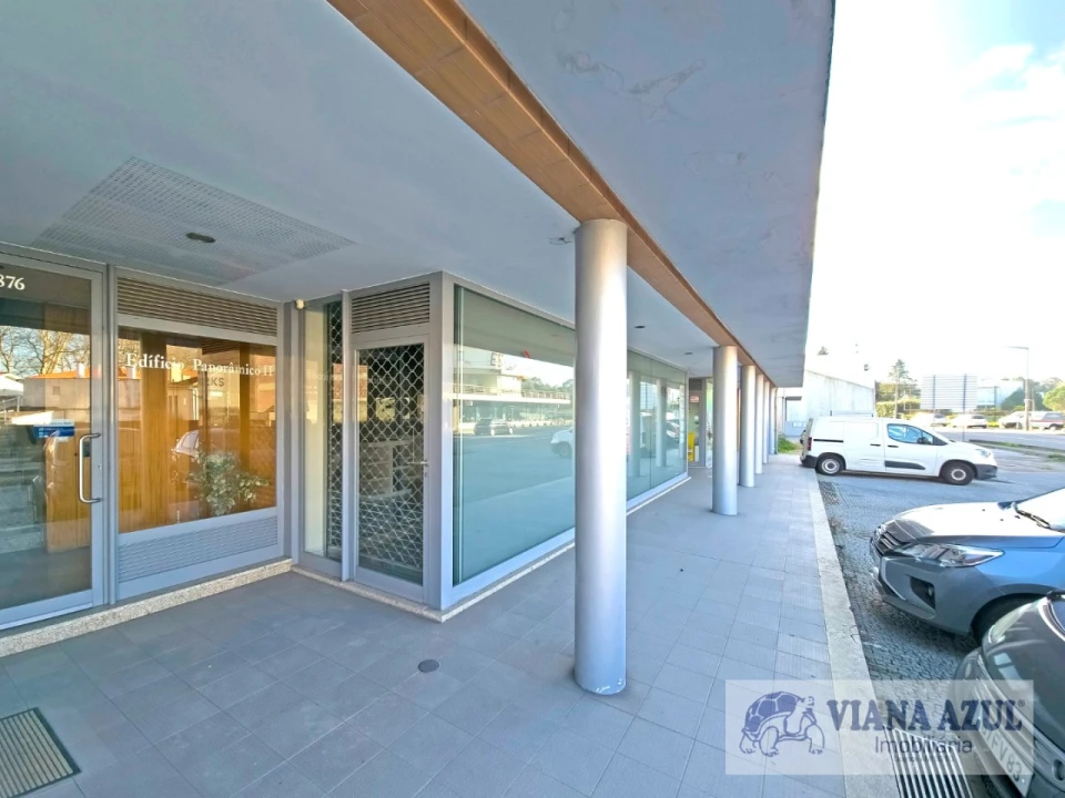 Loja para Arrendamento em Darque Foto 1
