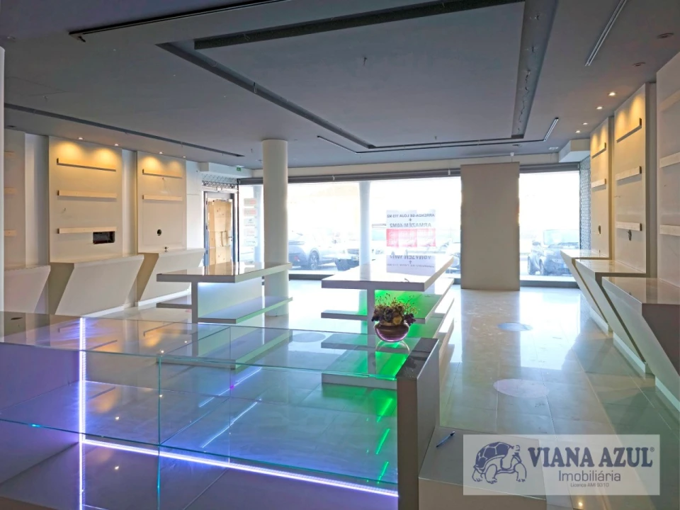 Loja para Arrendamento em Darque Foto 10