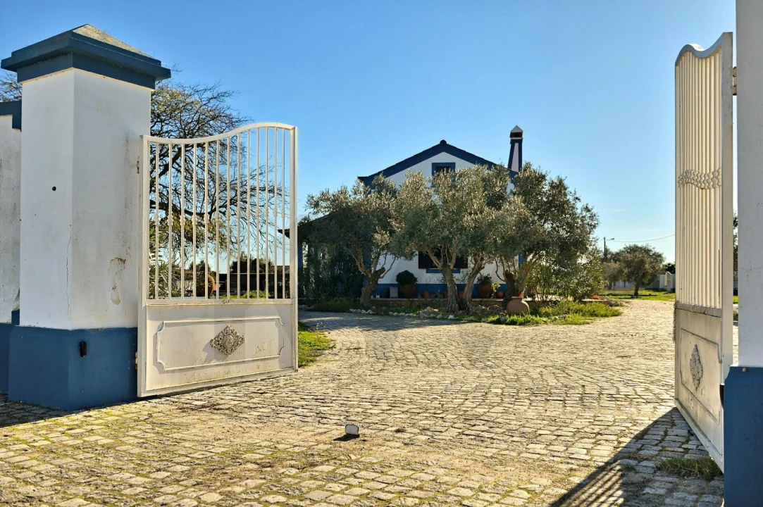 Moradia T2 para Venda em Atalaia e Alto Estanqueiro-Jardia Foto 1