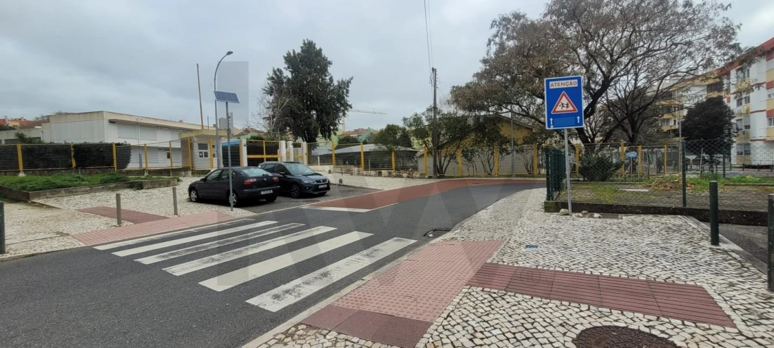 Apartamento T2 para Venda em Massamá e Monte Abraão Foto 2