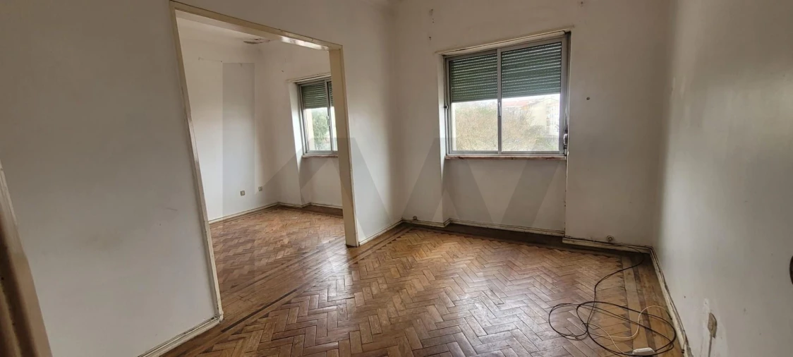 Apartamento T2 para Venda em Massamá e Monte Abraão Foto 3