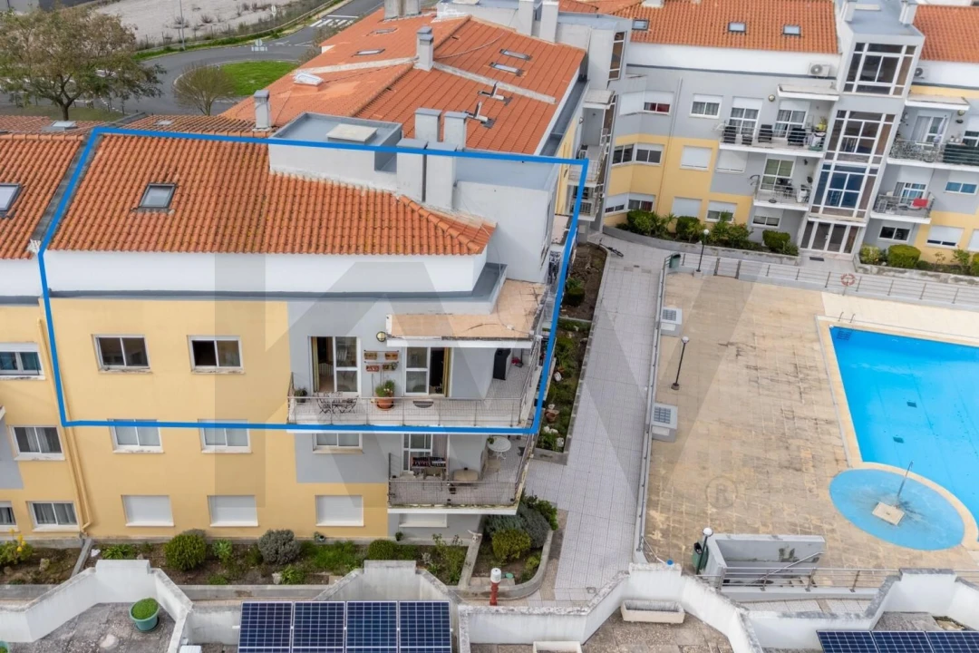 Apartamento T3 para Venda em Carregado e Cadafais Foto 35