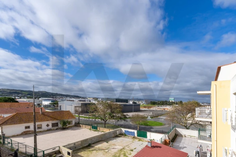 Apartamento T3 para Venda em Carregado e Cadafais Foto 22