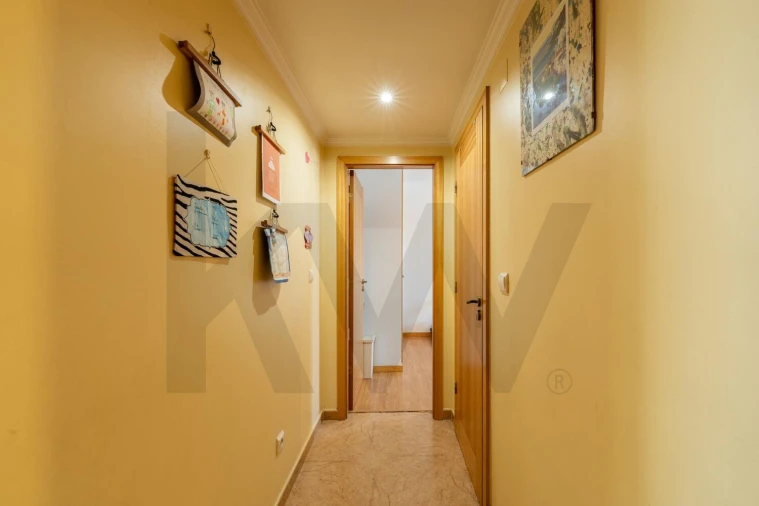 Apartamento T3 para Venda em Carregado e Cadafais Foto 24