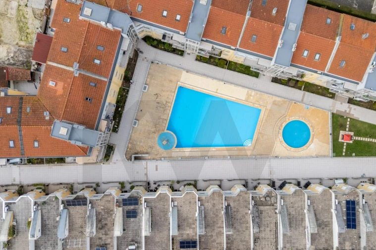 Apartamento T3 para Venda em Carregado e Cadafais Foto 36