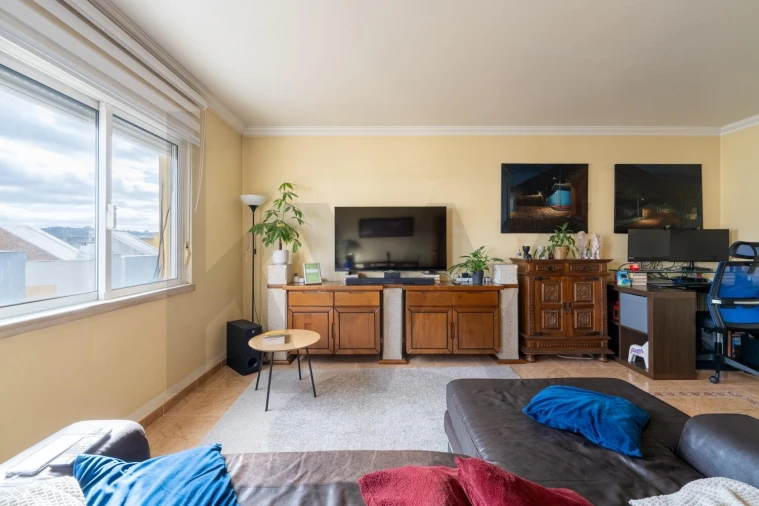 Apartamento T3 para Venda em Carregado e Cadafais Foto 10