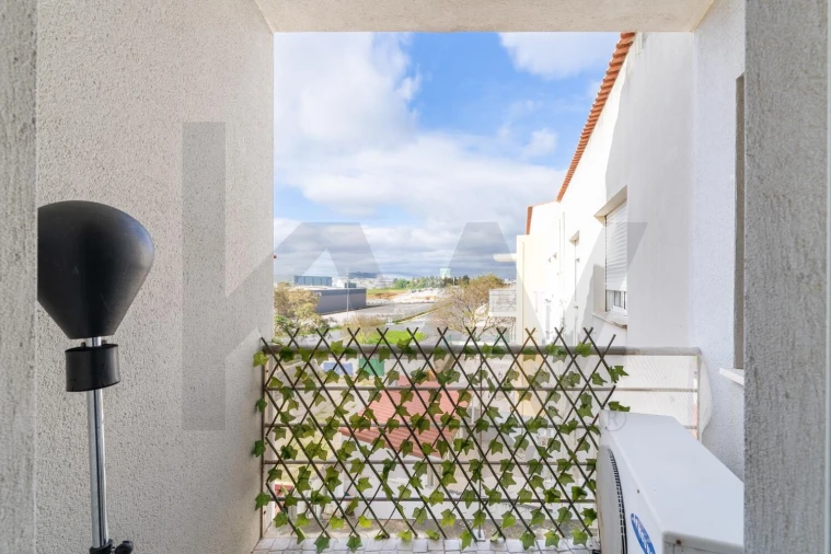 Apartamento T3 para Venda em Carregado e Cadafais Foto 21