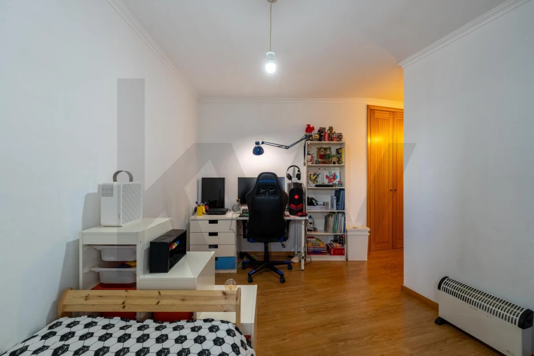 Apartamento T3 para Venda em Carregado e Cadafais Foto 17