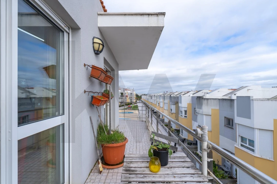 Apartamento T3 para Venda em Carregado e Cadafais Foto 4