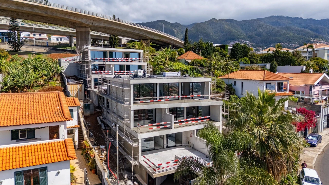 Apartamento T1 para Venda em São Martinho Foto 13