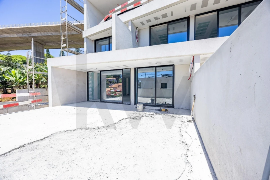 Apartamento T1 para Venda em São Martinho Foto 22