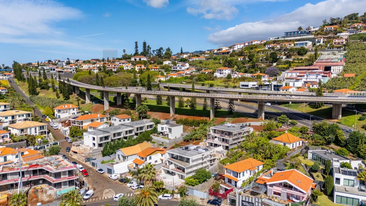 Apartamento T1 para Venda em São Martinho Foto 16