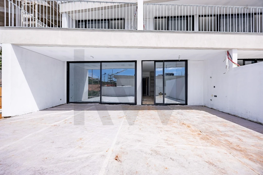 Apartamento T1 para Venda em São Martinho Foto 33