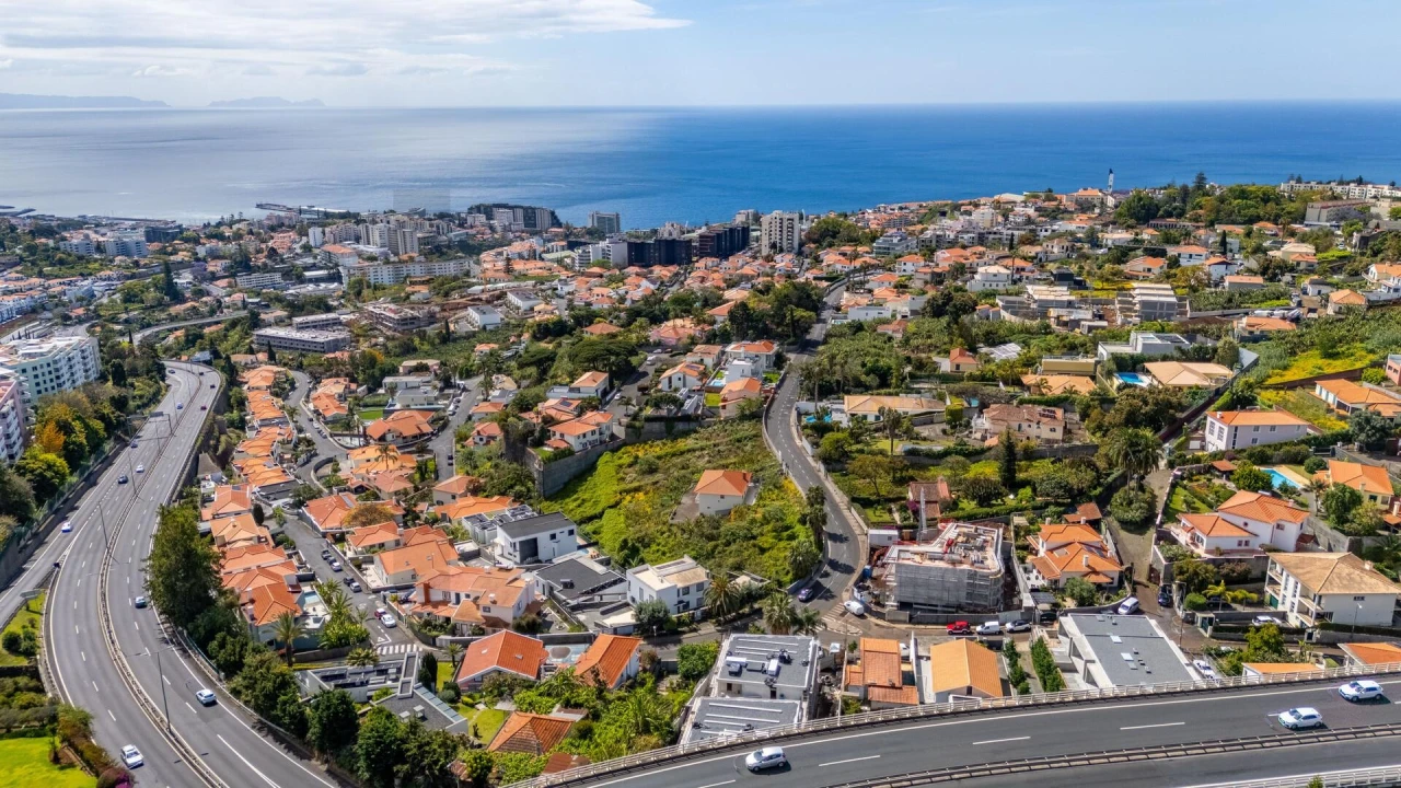 Apartamento T1 para Venda em São Martinho Foto 18
