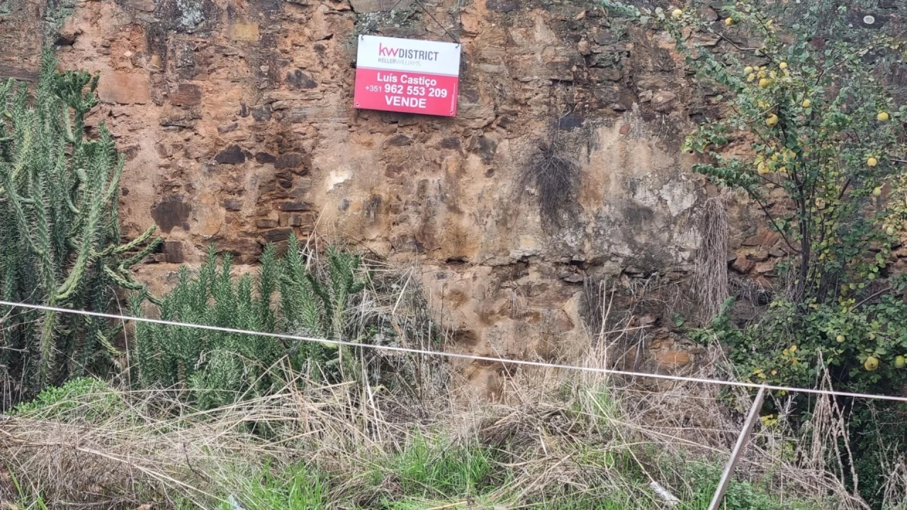 Terreno para Venda em Tortosendo Foto 1