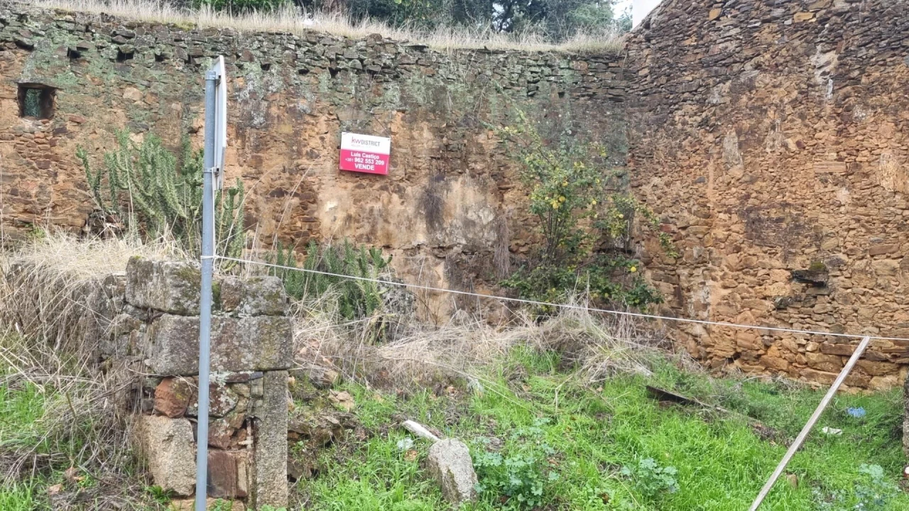 Terreno para Venda em Tortosendo Foto 3