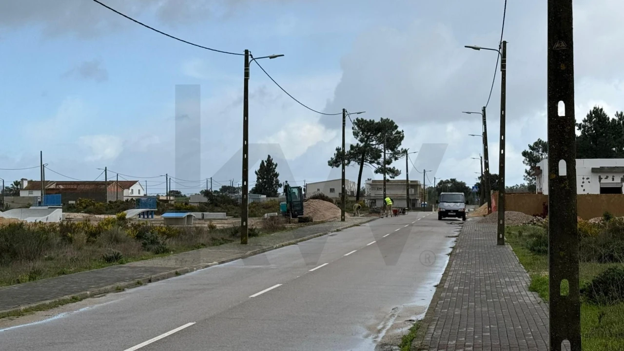 Terreno para Venda em Quinta do Anjo Foto 6