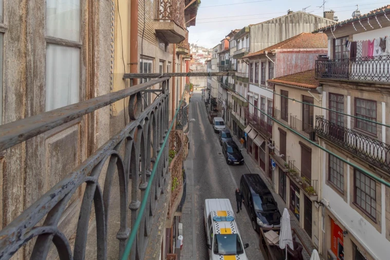 Prédio para Venda em Santa Marinha e São Pedro da Afurada Foto 15