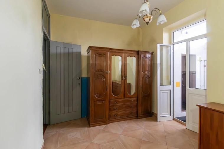 Prédio para Venda em Santa Marinha e São Pedro da Afurada Foto 13