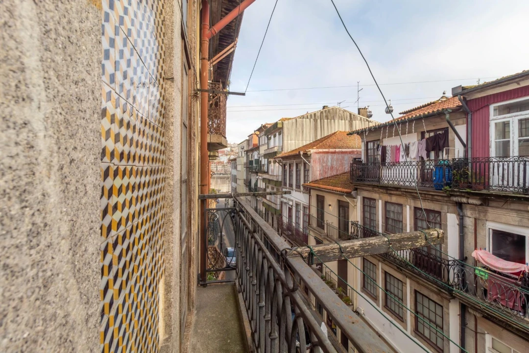 Prédio para Venda em Santa Marinha e São Pedro da Afurada Foto 6