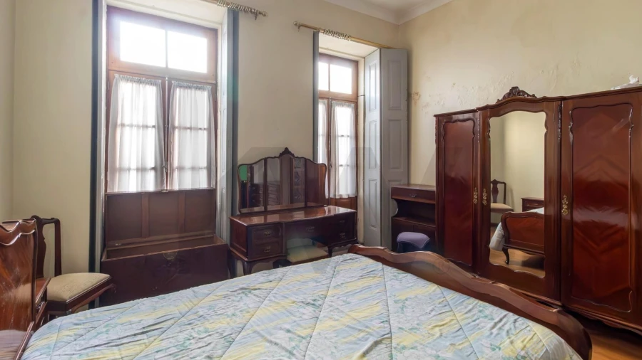 Prédio para Venda em Santa Marinha e São Pedro da Afurada