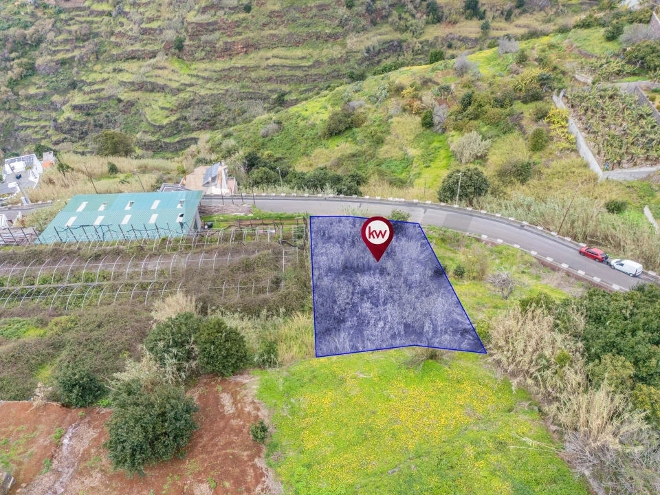Terreno para Venda em Arco da Calheta Foto 11