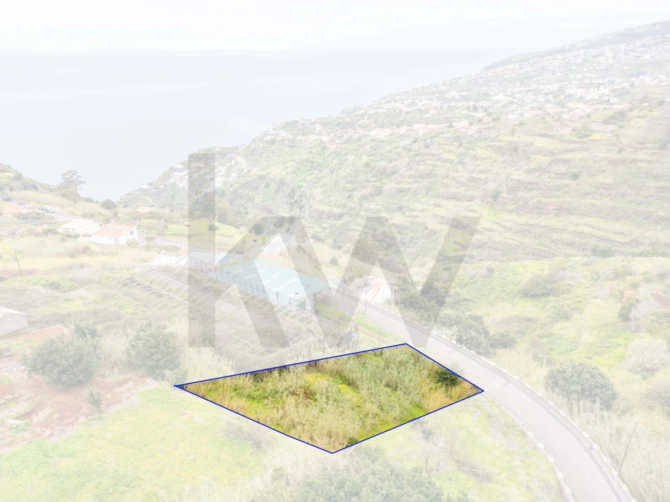 Terreno para Venda em Arco da Calheta Foto 10