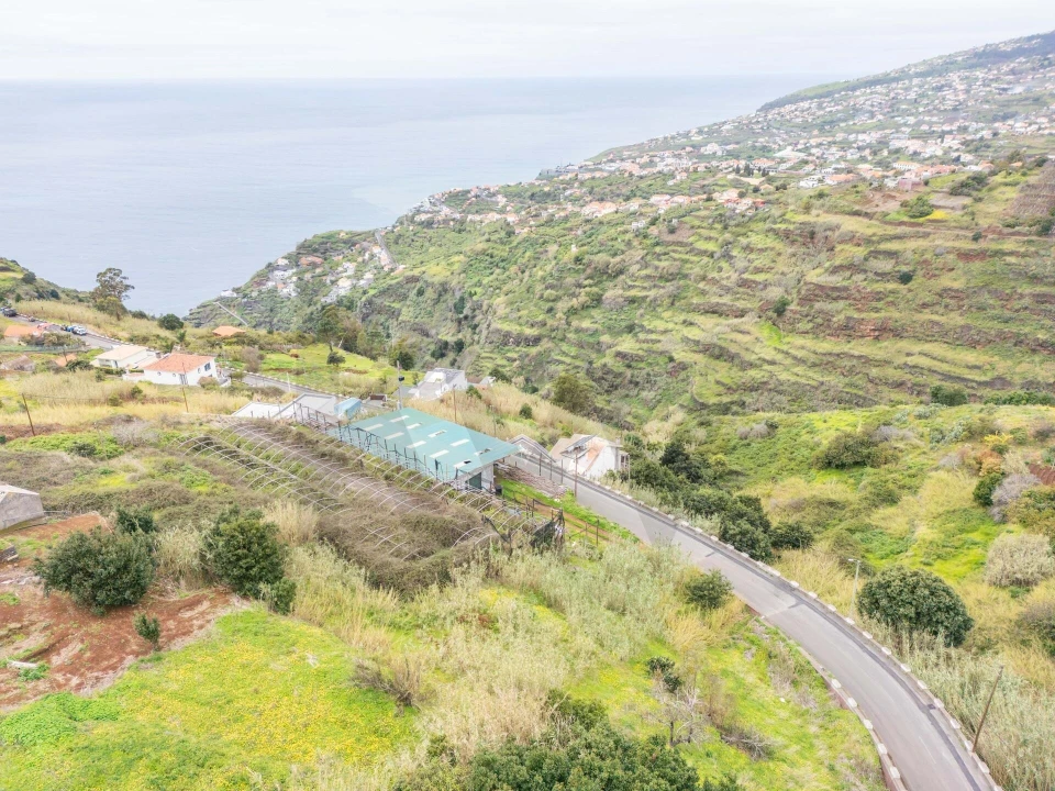 Terreno para Venda em Arco da Calheta Foto 9