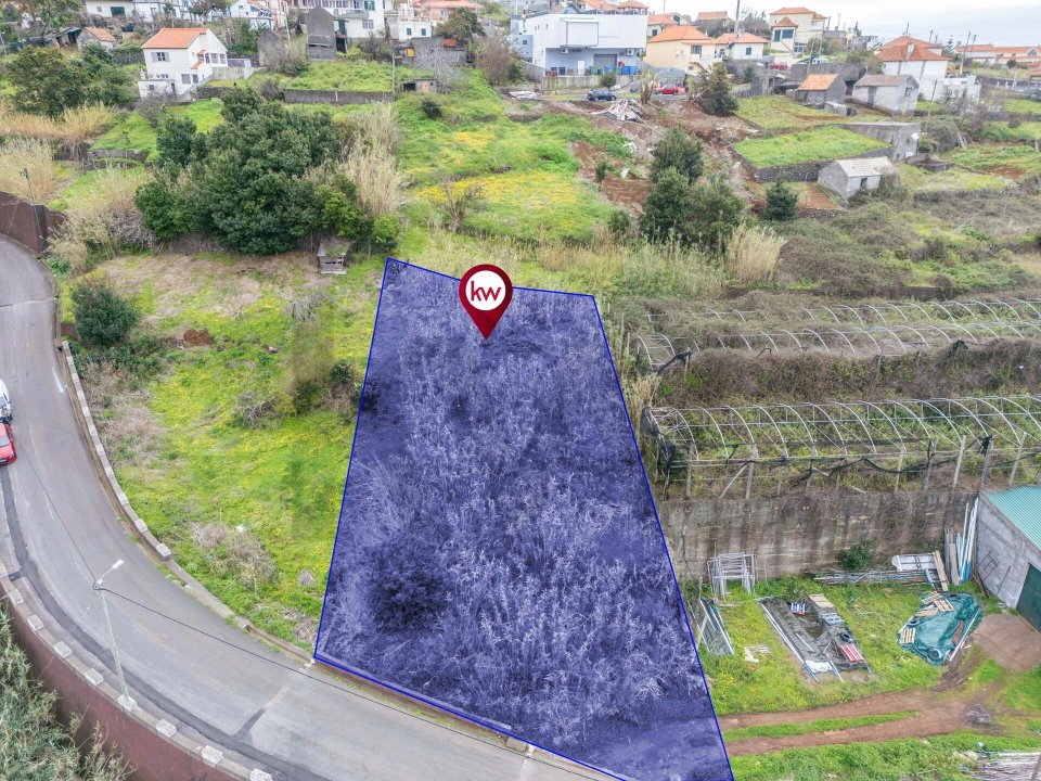 Terreno para Venda em Arco da Calheta Foto 4