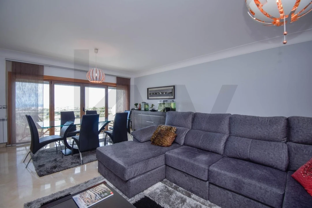 Apartamento T3 para Arrendamento em Alcabideche Foto 9