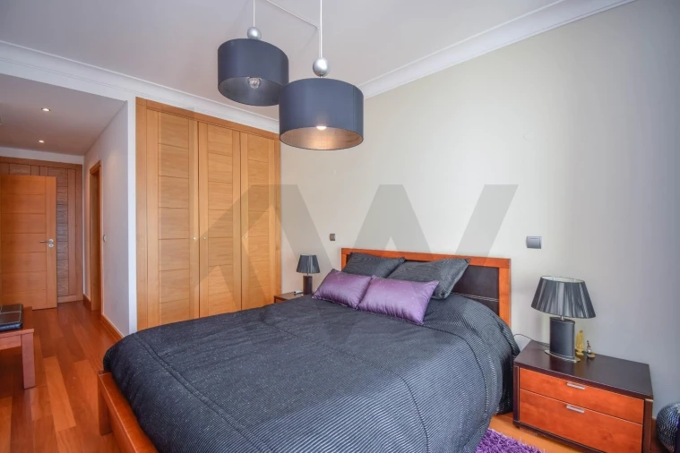 Apartamento T3 para Arrendamento em Alcabideche Foto 19