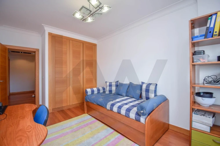 Apartamento T3 para Arrendamento em Alcabideche Foto 17