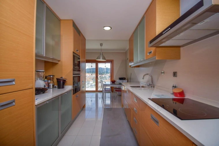 Apartamento T3 para Arrendamento em Alcabideche Foto 21