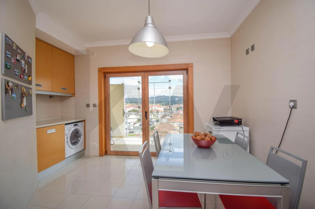 Apartamento T3 para Arrendamento em Alcabideche Foto 23