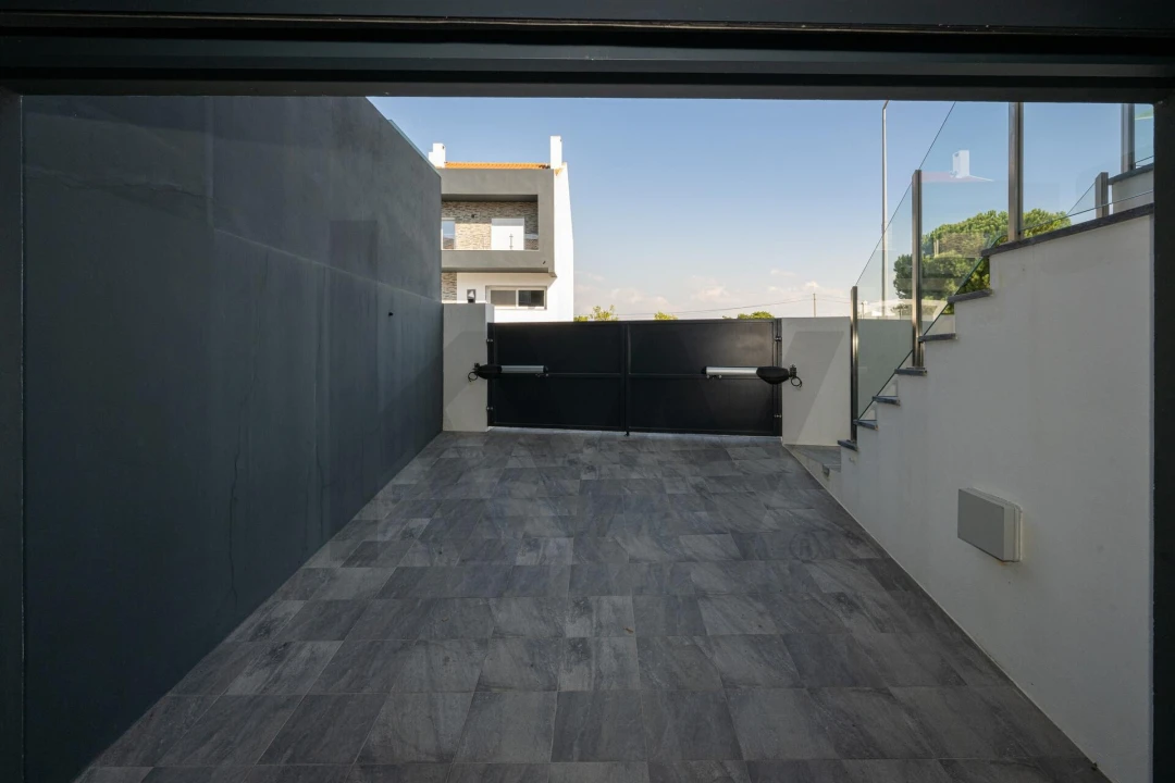 Moradia T3 para Arrendamento em Sarilhos Grandes Foto 36