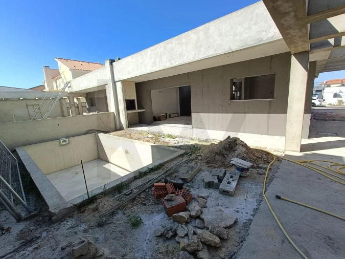 Moradia T4 para Venda em Fernao Ferro Foto 23