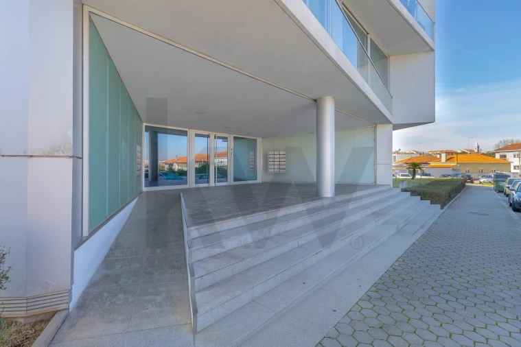 Apartamento T3 para Venda em Santa Marinha e São Pedro da Afurada Foto 2