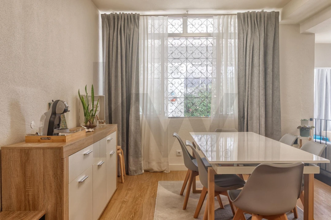 Apartamento T1 para Venda em São Martinho Foto 2