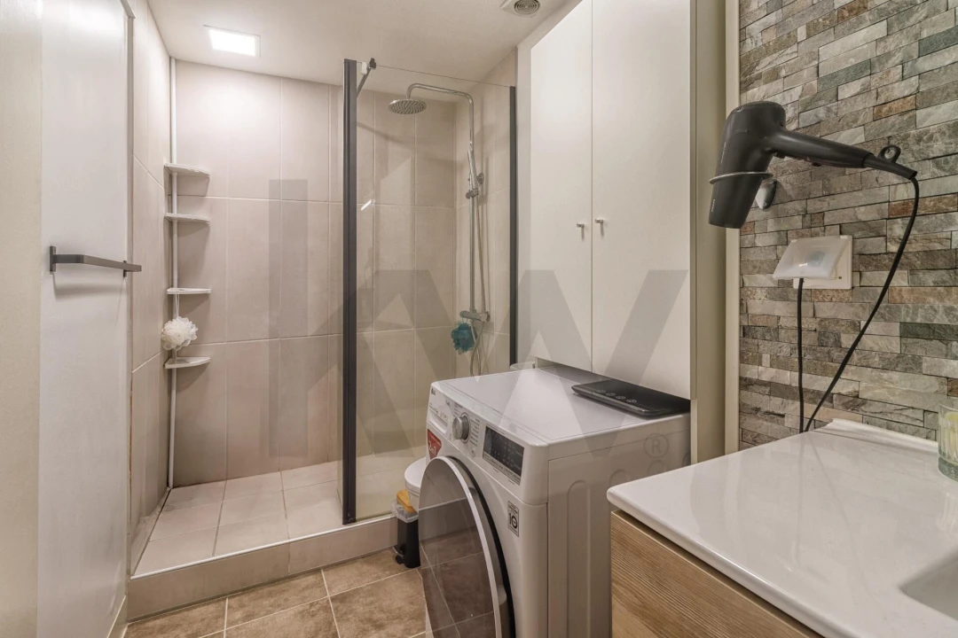 Apartamento T1 para Venda em São Martinho Foto 13