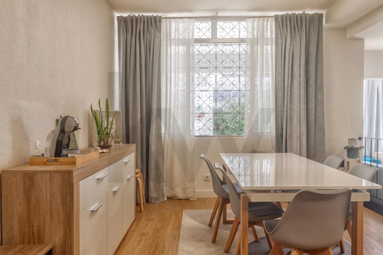 Apartamento T1 para Venda em São Martinho Foto 2