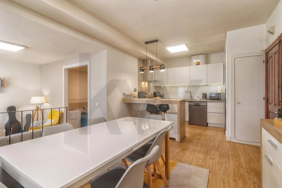 Apartamento T1 para Venda em São Martinho Foto 3