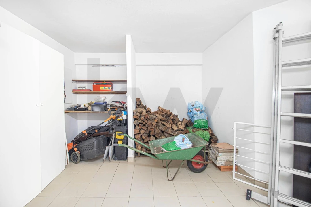 Moradia T4 para Venda em Santo Antonio da Charneca Foto 37