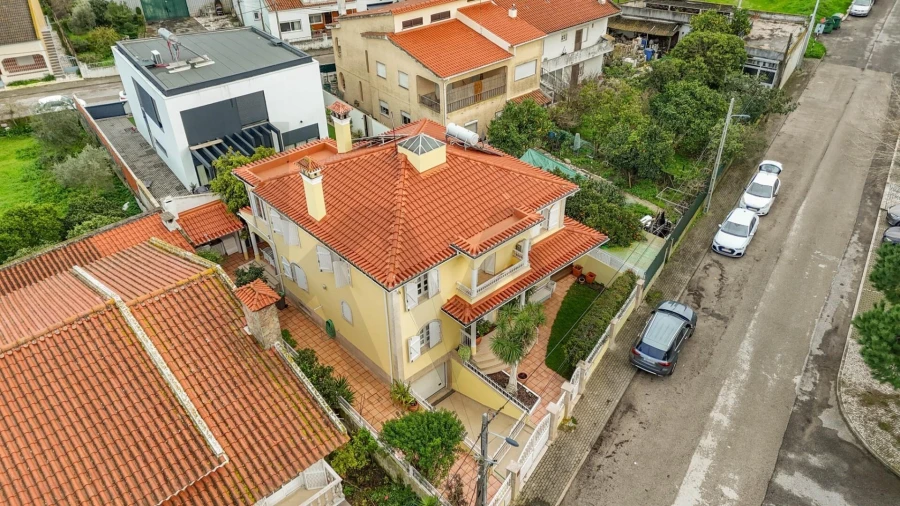 Moradia T4 para Venda em Santo Antonio da Charneca Foto 53