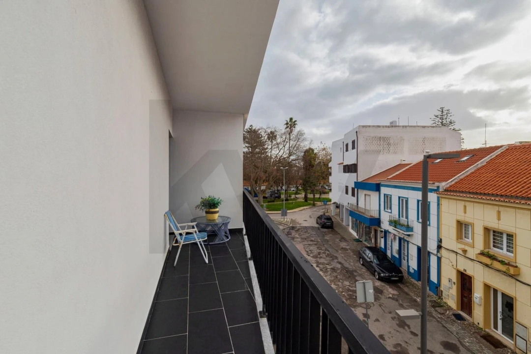 Apartamento T3 para Venda em Sines Foto 24