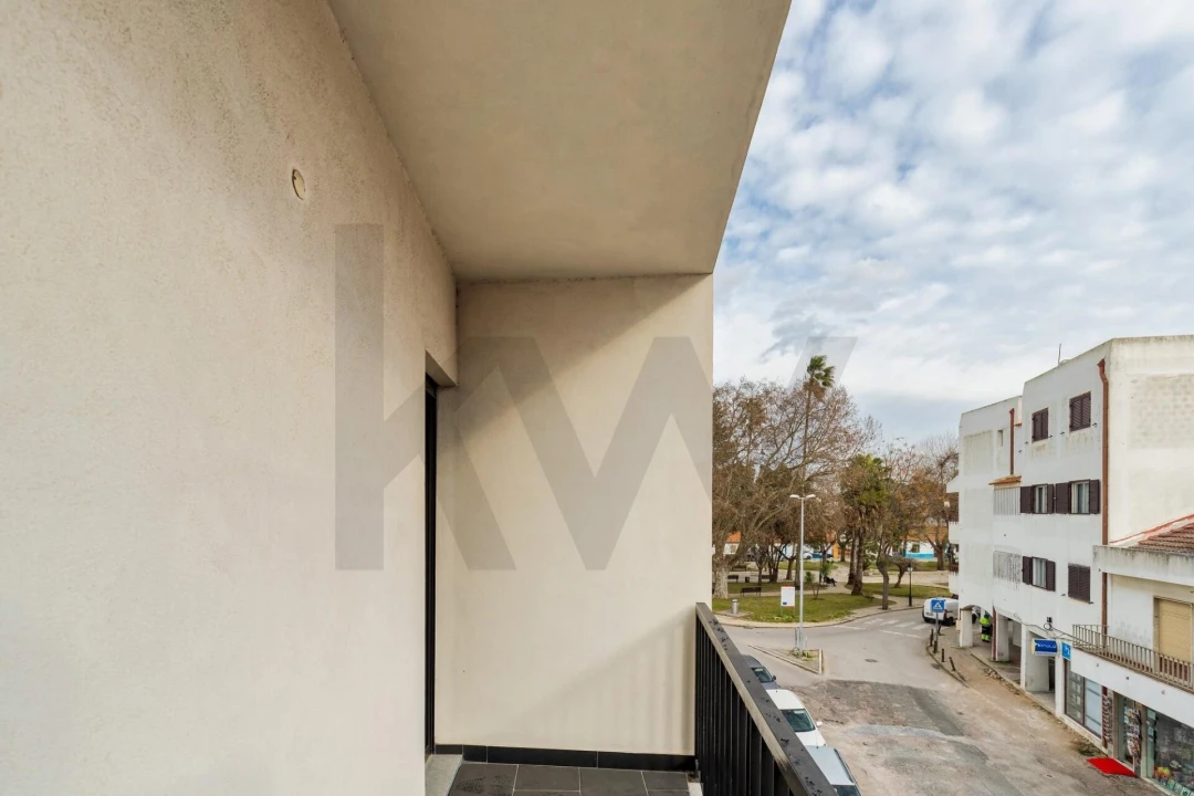 Apartamento T3 para Venda em Sines Foto 29