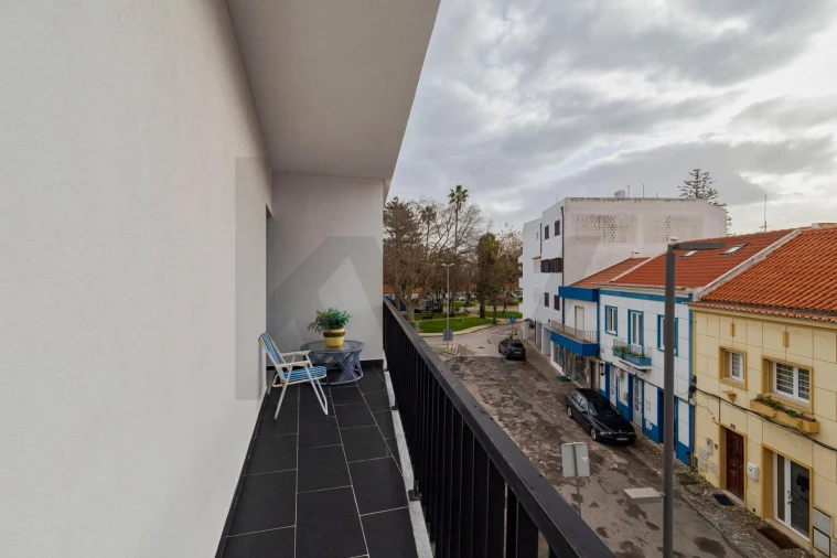Apartamento T3 para Venda em Sines Foto 24