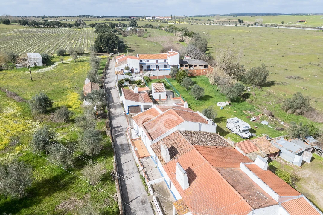 Moradia T2 para Venda em São Miguel de Machede Foto 35