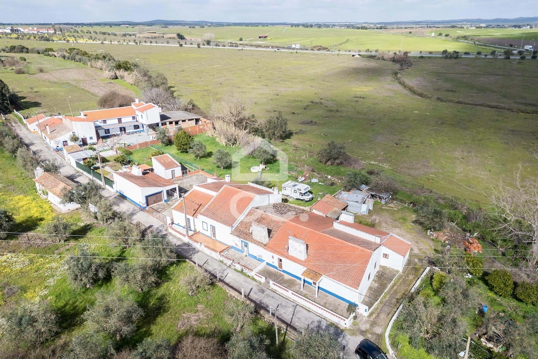 Moradia T2 para Venda em São Miguel de Machede Foto 36